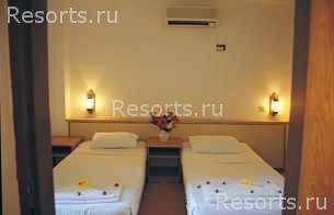 Petro Club Side 6